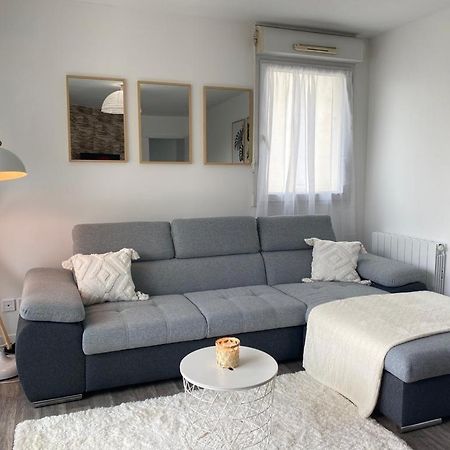 Апартаменты T2 Tres Charmant A Cergy Le Haut A Seulement 2 Min A Pied De La Gare !! Parking Prive Экстерьер фото