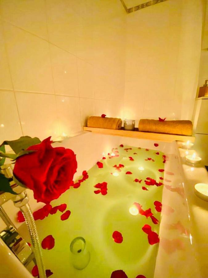Апартаменты T2 Tres Charmant A Cergy Le Haut A Seulement 2 Min A Pied De La Gare !! Parking Prive Экстерьер фото